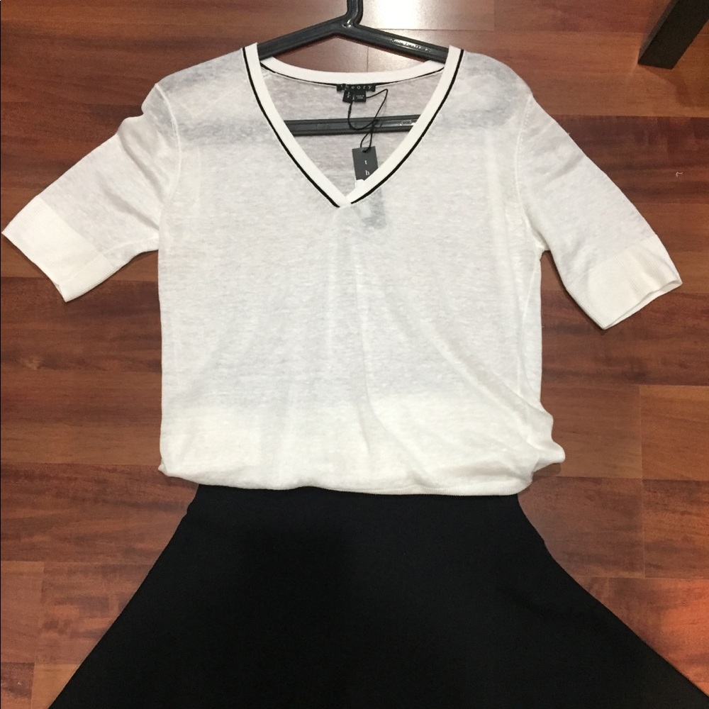 NWT Theory linen top